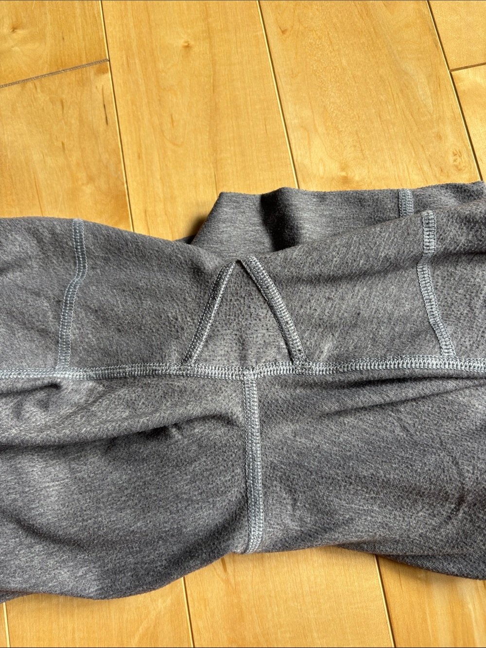 Lululemon capris - Picture 4 of 7